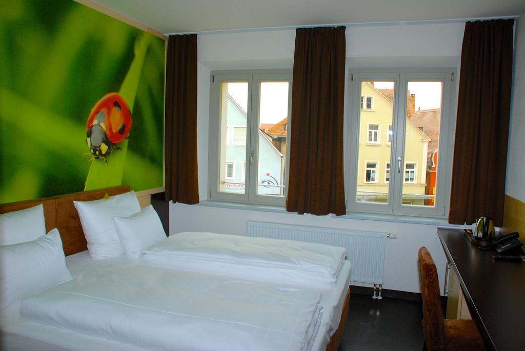 Hezelhof'S Radl-Hotel Wassertrüdingen Δωμάτιο φωτογραφία
