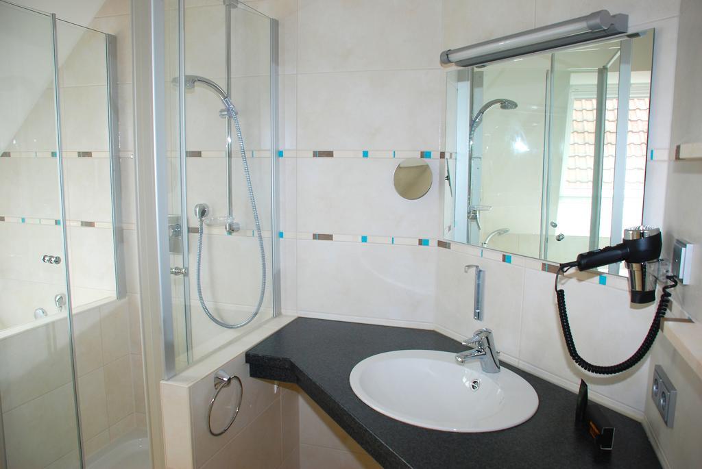 Hezelhof'S Radl-Hotel Wassertrüdingen Δωμάτιο φωτογραφία